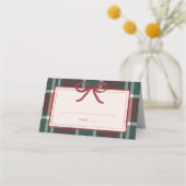 Burgundy Green Plaid Christmas Bow Wedding Platzkarte (Vorderseite)