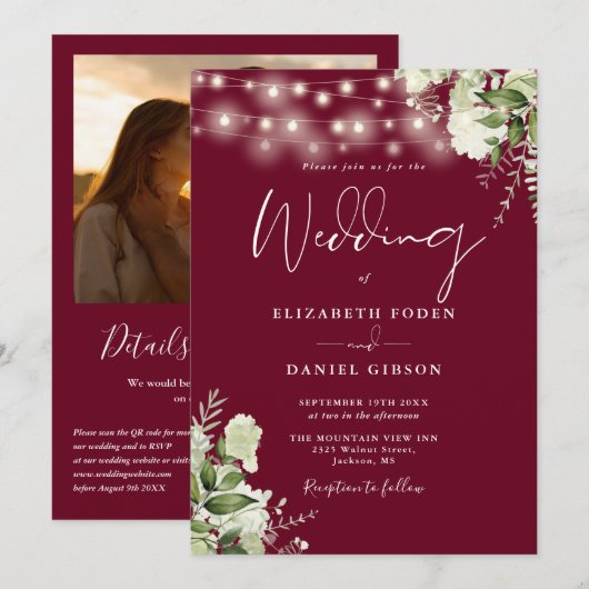 Burgundy Greenery Lights QR Code Foto Wedding Einladung (Vorne/Hinten)