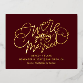 Burgundy Handgeschriebene Kalligrafie Save the Dat Folie Einladungspostkarte