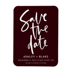 Burgundy Handgeschriebene Kalligrafie Save the Dat Magnet