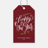 Burgundy Happy New Year Modern Calligraphy Wreath Geschenkanhänger (Vorderseite)