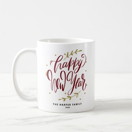 Burgundy Happy New Year Modern Calligraphy Wreath Kaffeetasse (Links)