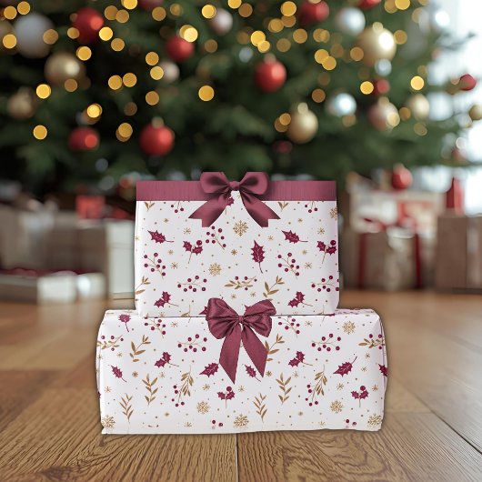 Burgundy Holly & Gold Christmas Wrapping Paper Geschenkpapier