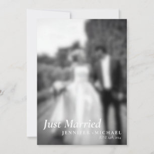 Burgundy Just Married Elegantes einfaches Hochzeit Einladung