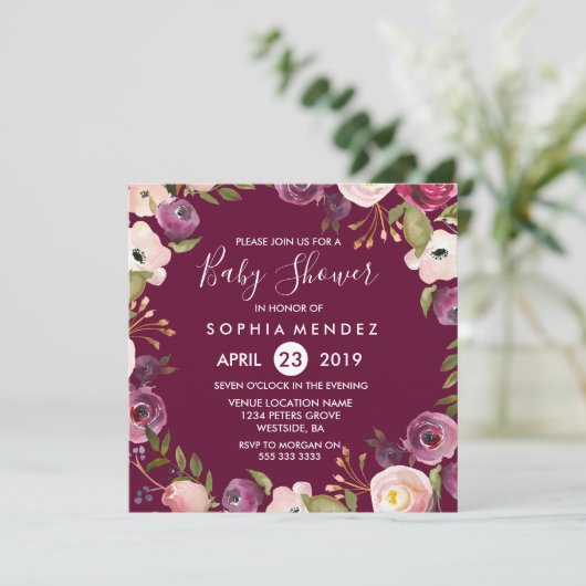 Burgundy Lila Botanical Floral Baby Dusche Einladung (Stehend Vorderseite)