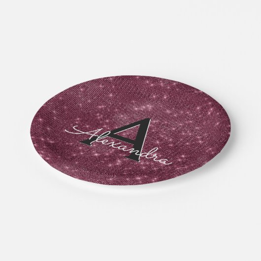 Burgundy Lila Sparkle Monogram Birthday Pappteller (Schrägansicht)