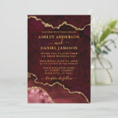 Burgundy Marble Agate Geode Wedding Gold Einladung (Stehend Vorderseite)