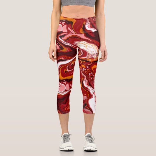 Burgundy Marble Digital Fluid Art Capri Leggings (Vorderseite)