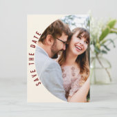 Burgundy Maroon Hochzeit mit Blumen Save The Date (Stehend Vorderseite)