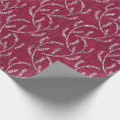 Burgundy Maroon Linen Silver Funkelnd Laurel Geschenkpapier (Ecke)