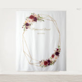 Burgundy Marsala Floral Gold Wedding Foto Booth Wandteppich (Vorderseite)
