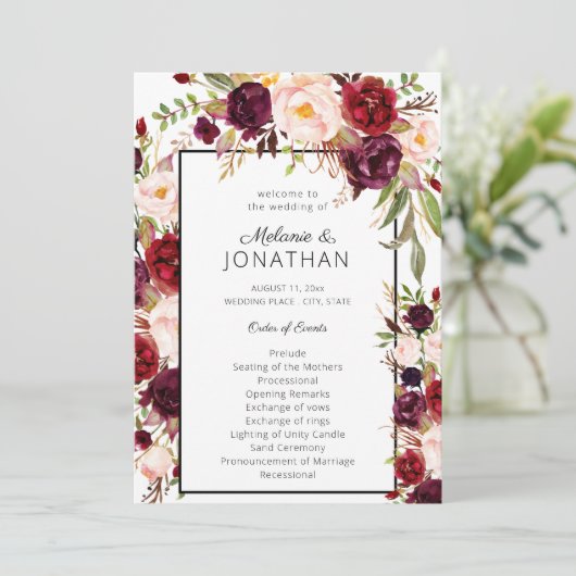 Burgundy Marsala Floral Wedding Program White Einladung (Stehend Vorderseite)