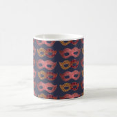 Burgundy Masquerade Masks Pattern Kaffeetasse (Mittel)