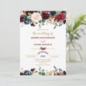 Burgundy Merlot & Navy Blue Floral Blooms Hochzeit Einladung (Stehend Vorderseite)
