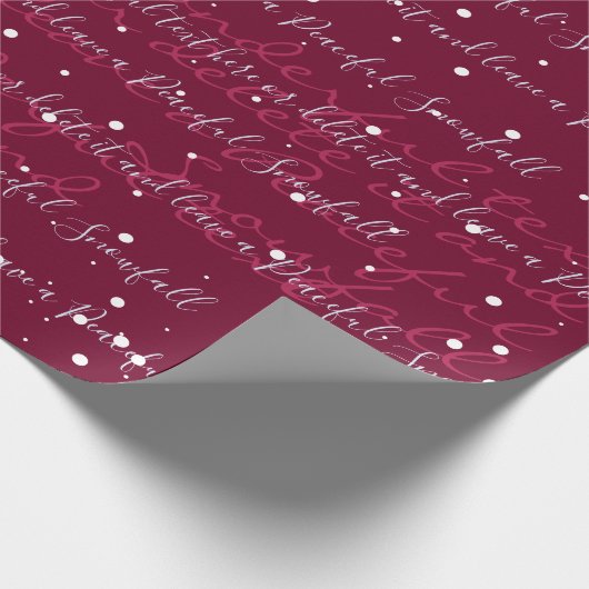 Burgundy Minimalist Custom Script Text Snowfall Geschenkpapier (Ecke)