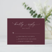 Burgundy Minimalistisch Wedding RSVP Card (Stehend Vorderseite)