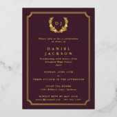 Burgundy Monogram + Laurel Wreath Abschluss Folieneinladung (Vorderseite)