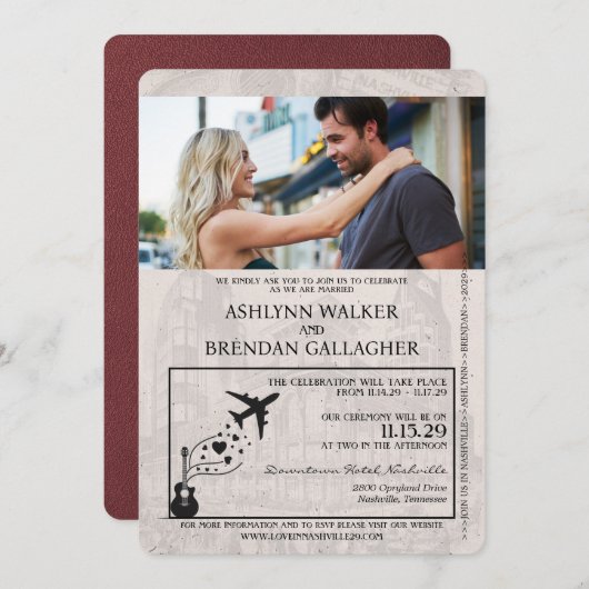 Burgundy Nashville Passport Wedding Einladung (Vorne/Hinten)