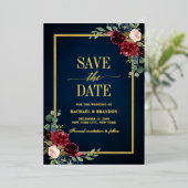 Burgundy Navy Floral Gold Rahmen Save the Date Folieneinladung (Stehend vorne)