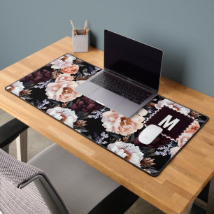 Burgundy Peonies Floral Pattern Monogramm Schreibtischunterlage