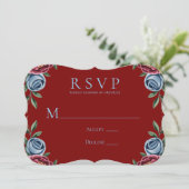 Burgundy Peony and Blue Rose Wedding RSVP Card Einladung (Stehend Vorderseite)