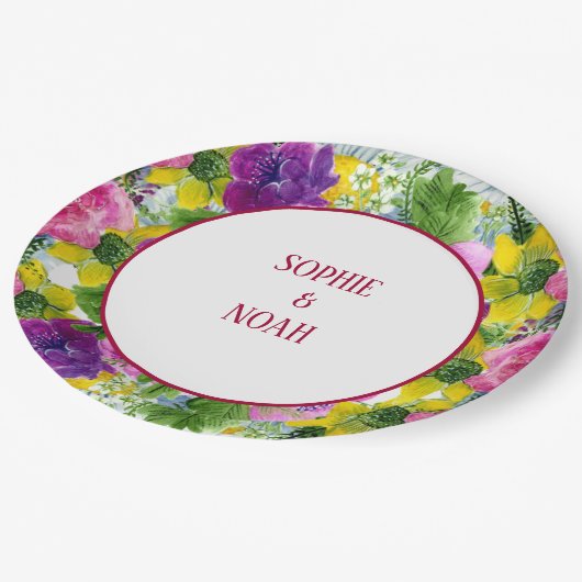 Burgundy Pink Blumengarten Hochzeit neu geplant Pappteller (Schrägansicht)