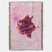 Burgundy Pink Columbine Decke (Vorderseite Vertikal)