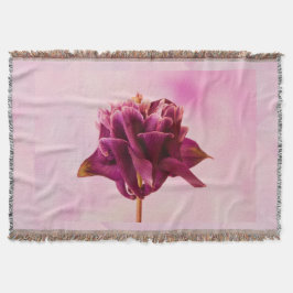 Burgundy Pink Columbine Decke