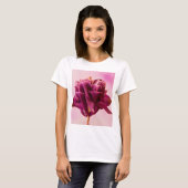 Burgundy Pink Columbine T-Shirt (Vorne ganz)