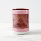 Burgundy Pink Lily Zweifarbige Tasse (Mittel)