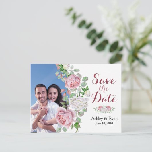 Burgundy Pink Rose Foto Wedding Save the Date Ankündigungspostkarte (Stehend Vorderseite)