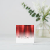 Burgundy Red Brushed Metal Monogram Elegante Scrip Quadratische Visitenkarte (Stehend Vorderseite)