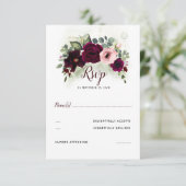 Burgundy Red Floral Wedding RSVP Karte (Stehend Vorderseite)
