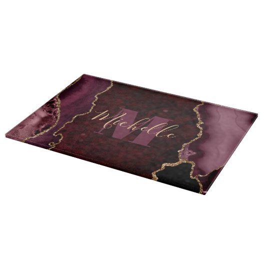 Burgundy Red & Gold Glitzer Marble Agate Monogram Schneidebrett (Ecke)