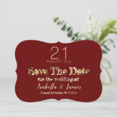 Burgundy Red Gold Script Hochzeit speichern das Da Save The Date (Stehend Vorderseite)
