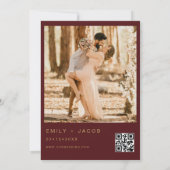 Burgundy Red Gold Wedding QR Code Foto Einladung (Rückseite)