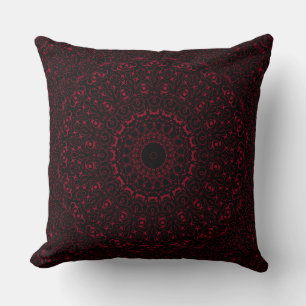 Burgundy Red Mandala mit Ziersymmetrie Kissen