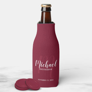 Burgundy Red Modern Script Personalisierte Trauzeu Flaschenkühler