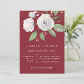 Burgundy Red White Floral Bouquet Wedding Ankündigung (Stehend Vorderseite)