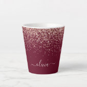 Burgundy Rose Gold Blush Pink Glitzer Monogram Milchtasse (Vorderseite)