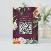 Burgundy Rose Ranunculus Wedding QR Code RSVP Karte (Stehend Vorderseite)