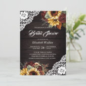 Burgundy Rose Sonnenblumen QR Code Brautparty Einladung (Stehend Vorderseite)