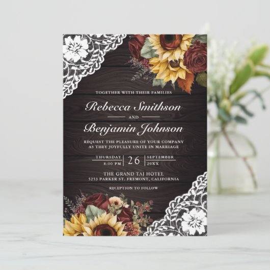 Burgundy Rose Sonnenblumenkolonne QR Hochzeit Einladung (Stehend Vorderseite)