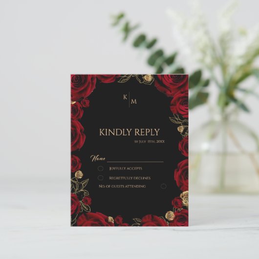 Burgundy Roses Boho Wedding RSVP Karte (Stehend Vorderseite)