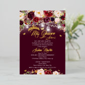Burgundy Rustic Floral Butterfly Quinceanera Folieneinladung (Stehend vorne)