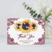 Burgundy Rustic Floral Lace Sunflower Wedding Dankeskarte (Stehend Vorderseite)