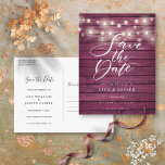 Burgundy Rustic Holzwinger Leuchten Save the Date Postkarte<br><div class="desc">Diese rustikale Save the Date-Karte verfügt über hübsche Saitenleuchten und ein elegantes Drehbuch Save the Date über Ihrem Details Set in eleganter Typografie auf einem rustikalen bordeauxfarbenen Holzpaneelhintergrund. Die Rückseite hat zusätzliche Save the Date Details, einschließlich Ihrer Hochzeitswebsite, mit Ihrer Rücksendeadresse und Platz für die Adresse Ihres Empfängers. Entwickelt von...</div>