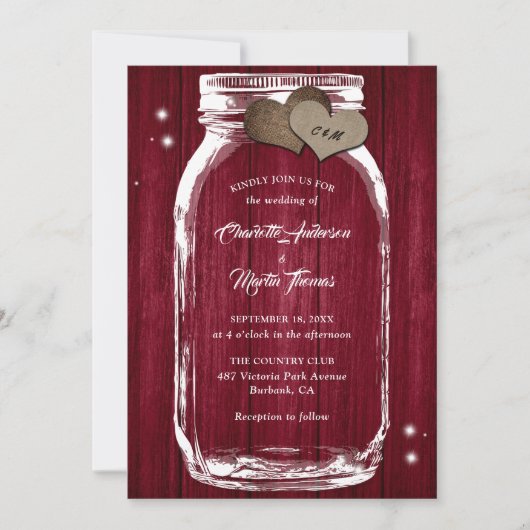 Burgundy Rustic Wood Hearts Mason Jar Wedding Einladung (Vorderseite)