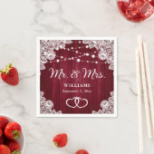 Burgundy Rustic Wood Lace String Lights Hochzeit Serviette (Beispiel)