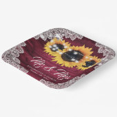 Burgundy Rustic Wood Lace Sunflower Wedding Pappteller (Gewinkelt)